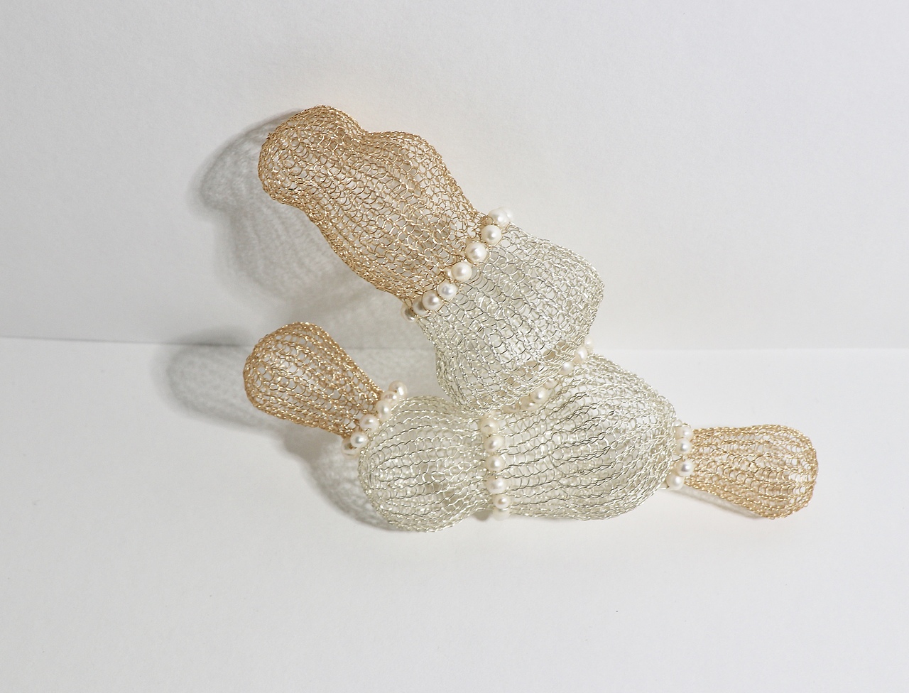 金属编织作品（图ZMTY1Njg4MDg0） - 首饰设计 - 站酷设计师啊啊啊啊猪肉原创素材 - 站酷ZCOOL