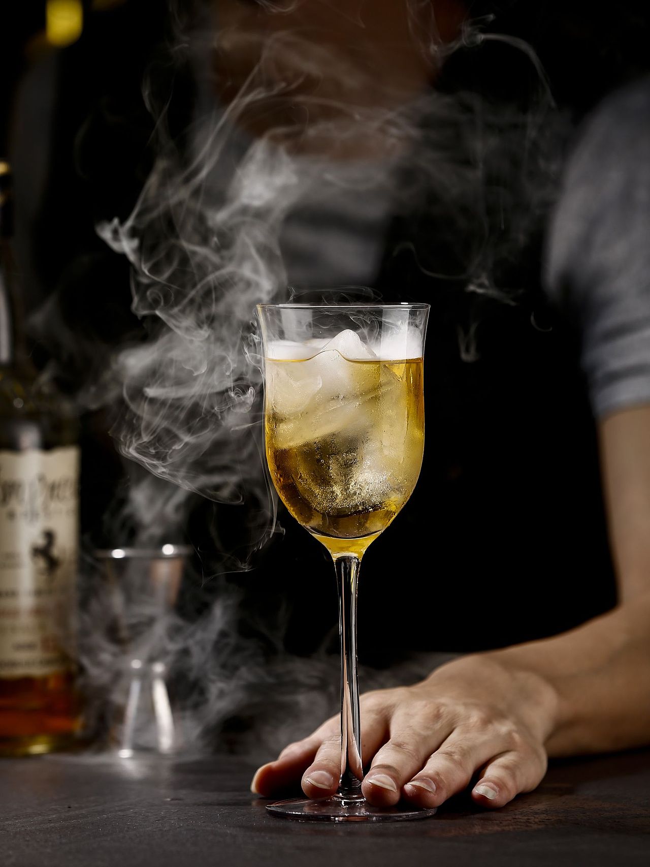 花苞鸡尾酒杯（图ZMzM1NTE2OTQ4） - 产品摄影 - 站酷设计师DD大芒果原创素材 - 站酷ZCOOL