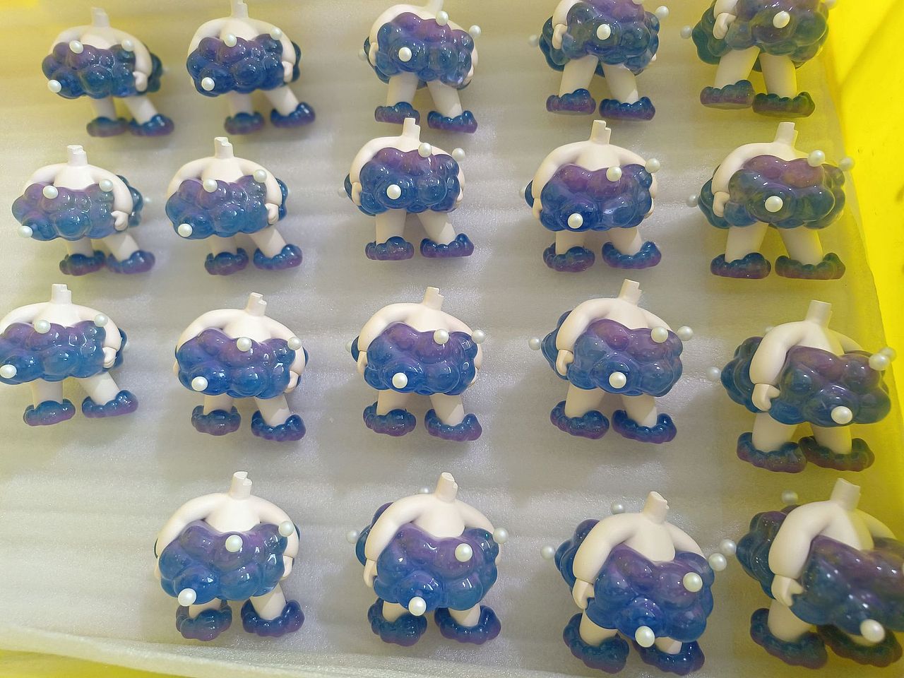 威纳pu潮玩手办定制