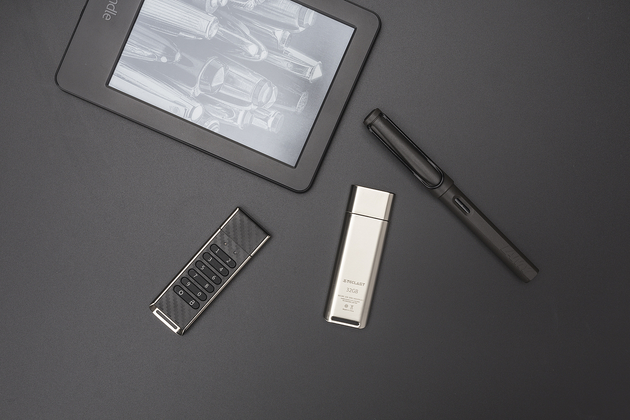 防盗加密UPAN（密盾）（图ZOTgwMzk1NTI=） - 电子产品 - 站酷设计师冯迟允原创素材 - 站酷ZCOOL