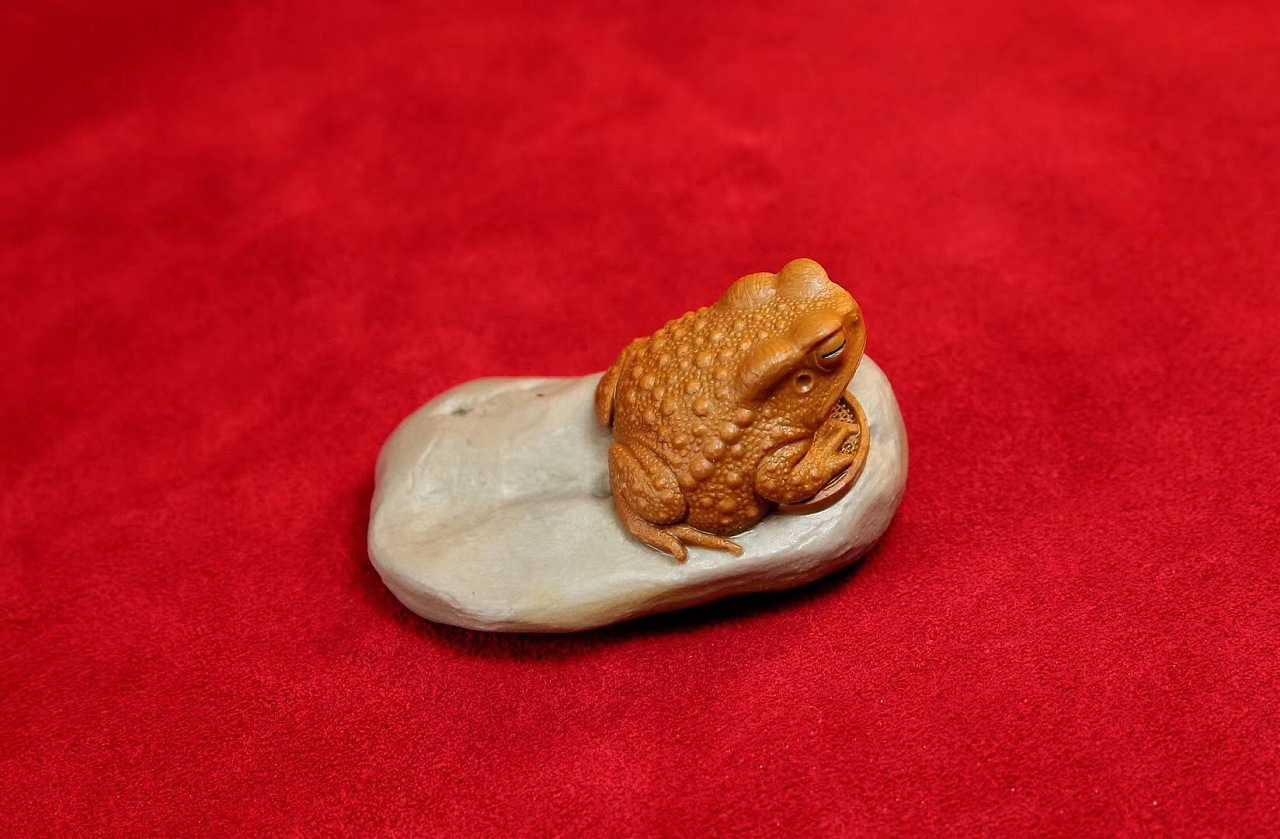 新年一波招财蛙闪亮开场!~~~财运旺旺旺!