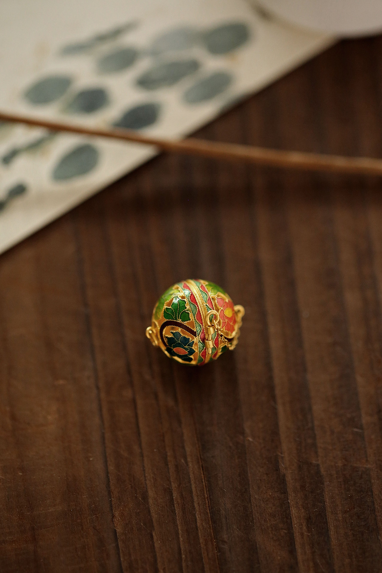 烧蓝艺术——花丝香囊球（图ZMzAxNTk0MTgw） - 首饰设计 - 站酷设计师京韵黄金原创素材 - 站酷ZCOOL