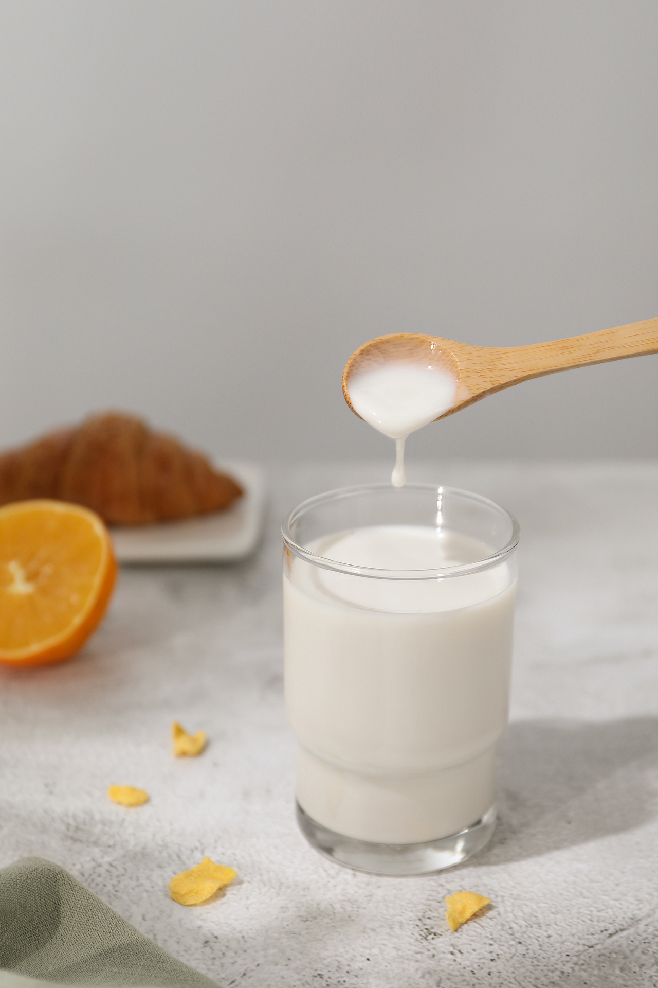 牛奶，茶，酸奶拍摄（图ZMjkwMjk2NjI4） - 产品摄影 - 站酷设计师唯薇安A原创素材 - 站酷ZCOOL