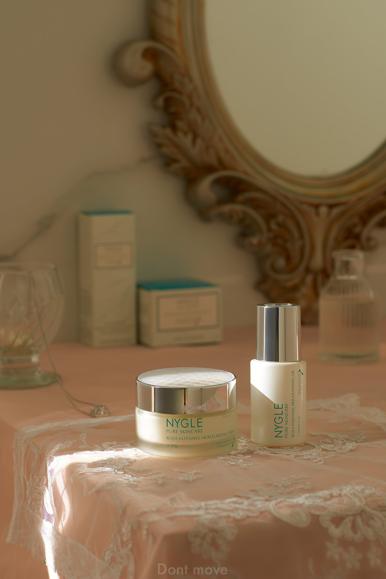 护肤品（图ZMTM1MDQ2NDY0） - 产品摄影 - 站酷设计师别动摄影有限公司原创素材 - 站酷ZCOOL