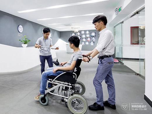 基于舒适体验感的老人康复辅具设计