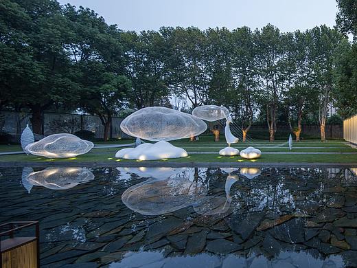 弘阳天下锦《纺织梦》雕塑设计装置