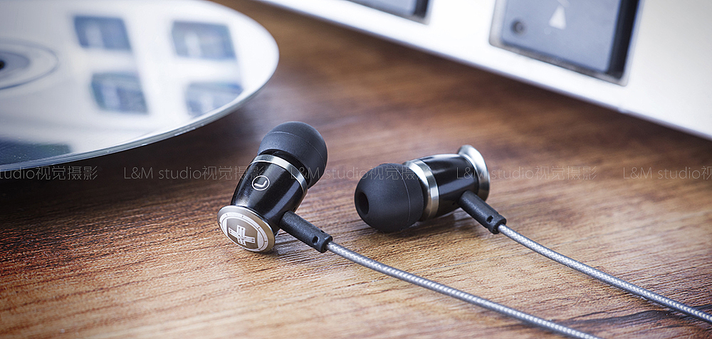 数码产品摄影-耳机（图ZNzQyNzEzNDQ=） - 产品摄影 - 站酷设计师龙门视觉原创素材 - 站酷ZCOOL