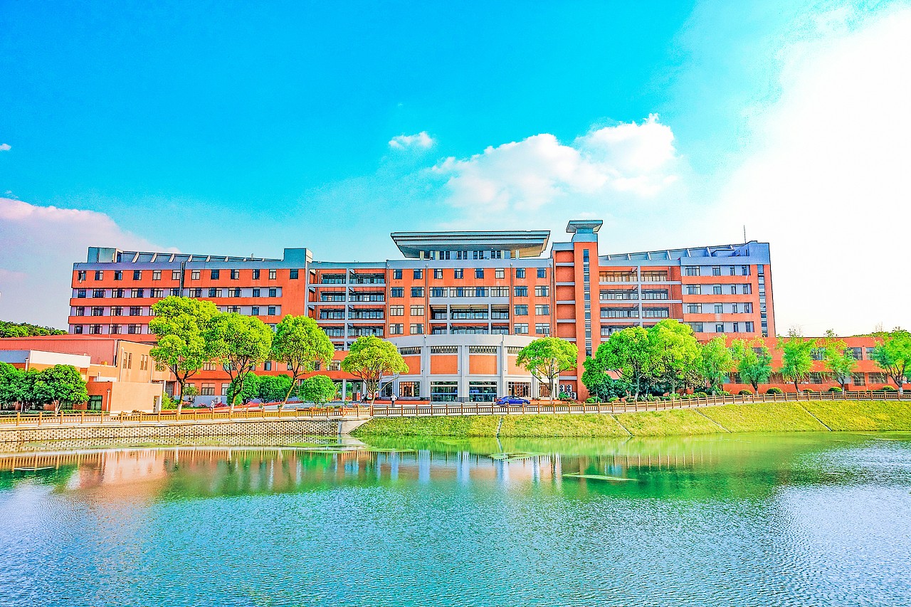 无锡太湖学院