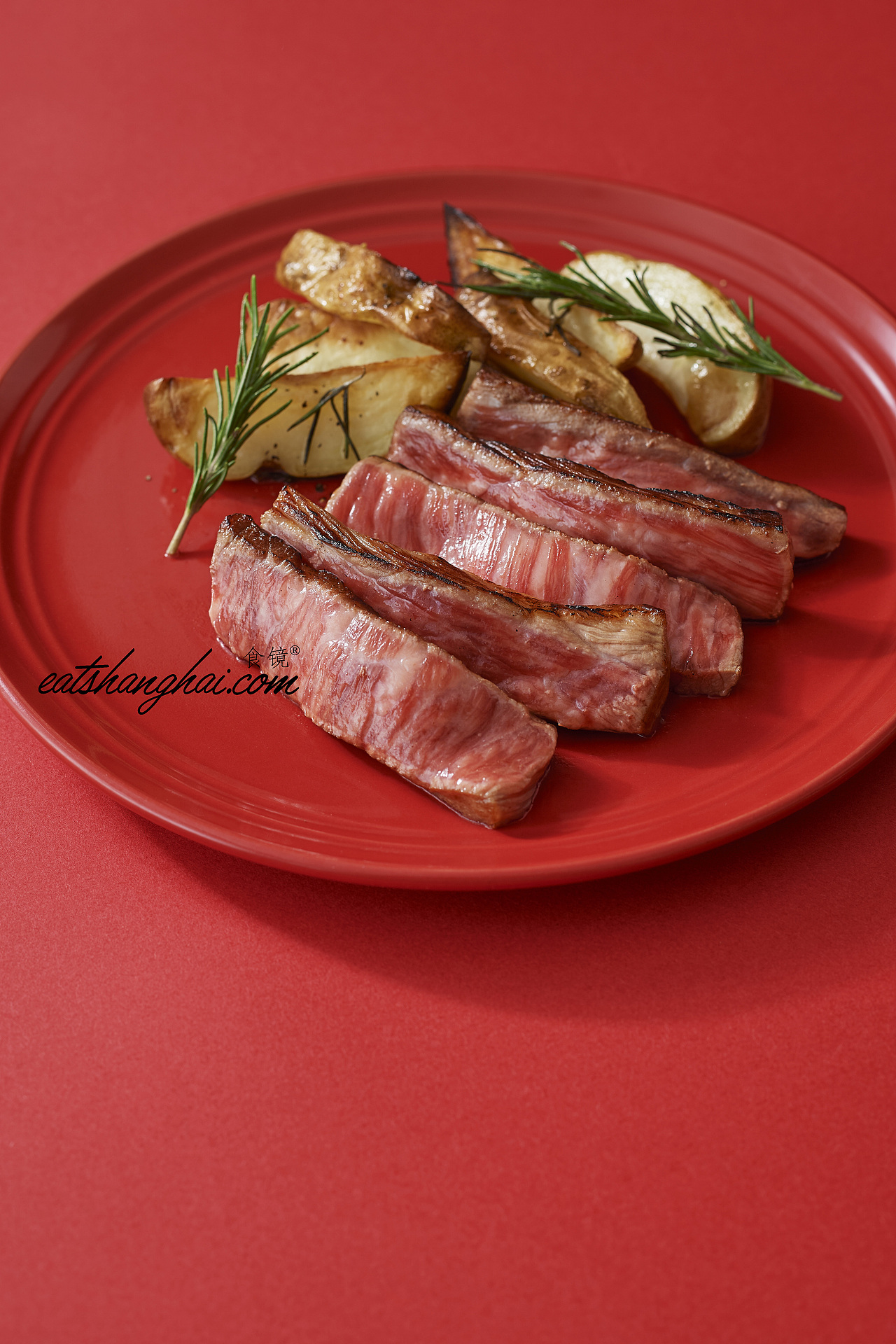 嘿~你的和牛好了【美食摄影】（图ZMTU5ODg0ODI0） - 产品摄影 - 站酷设计师食镜原创素材 - 站酷ZCOOL