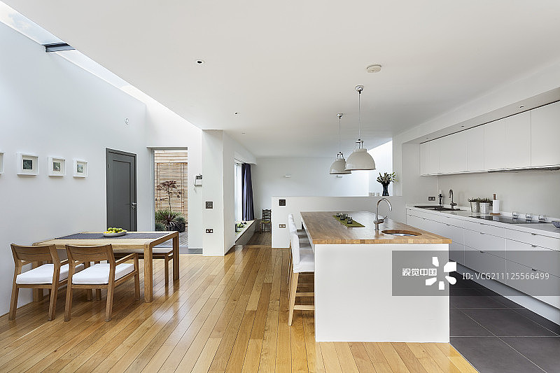 一个半成品，素材改造（图ZOTE5MDk4NDA=） - 企业官网 - 站酷设计师demoswang原创素材 - 站酷ZCOOL