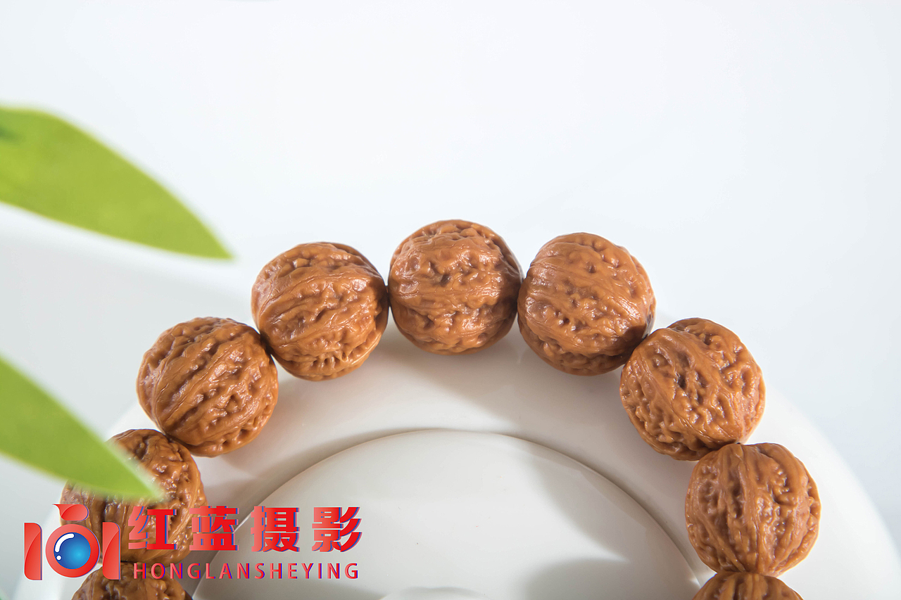 野生核桃手串拍摄