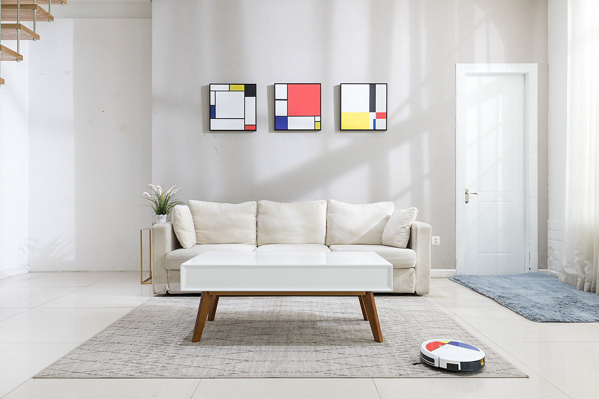 随手拍丨扫地机器人片场跟拍图片、花絮