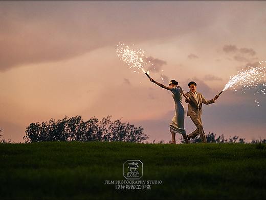 这样的电影感婚纱照，也太太太好看了吧！