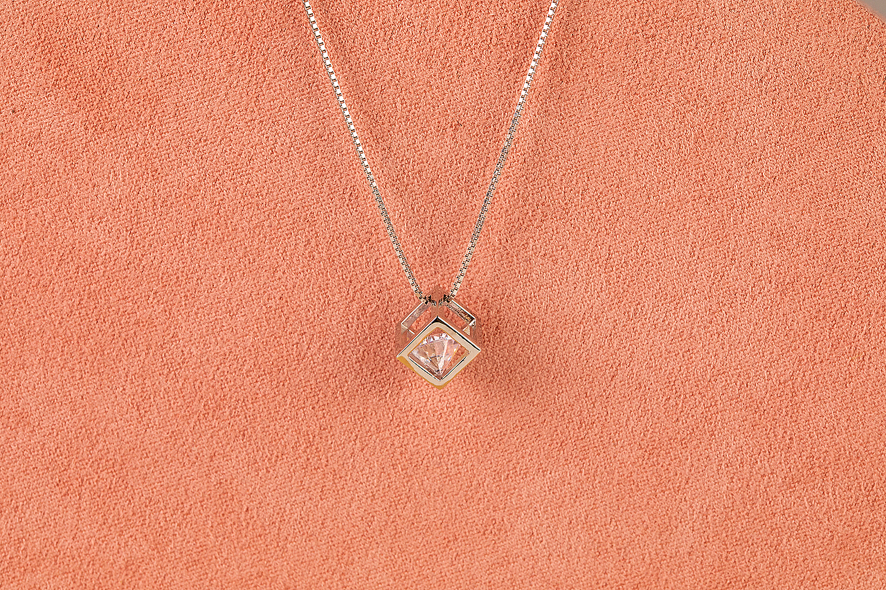 钻石项链首饰礼盒（图ZMjY0Njg3NDcy） - 产品摄影 - 站酷设计师电商视觉服务商原创素材 - 站酷ZCOOL