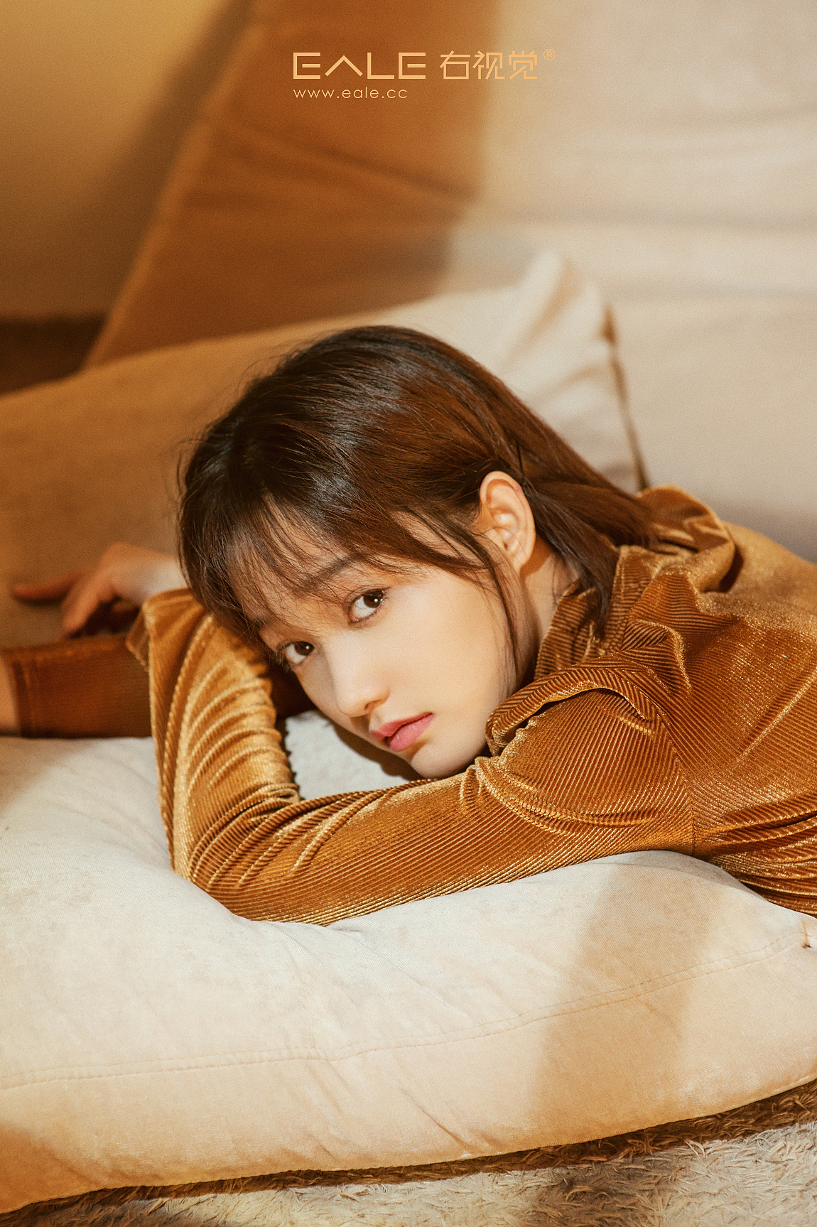 午后 阳光 慵懒的氧气女孩