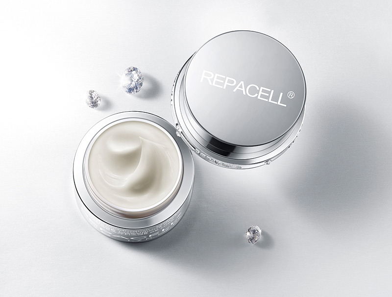 化妆品摄影修图:透明材质与金属材质