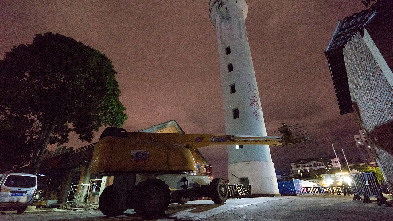 MTS涂鸦团队-如何将一座33米高的水塔变成知名地标建筑（图ZMjE4OTYzMzUy） - 艺术插画 - 站酷设计师MTS_GRAPHIC原创素材 - 站酷ZCOOL