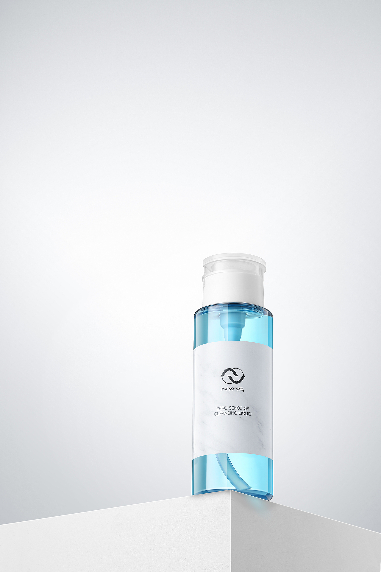 一些白色化妆品小场景