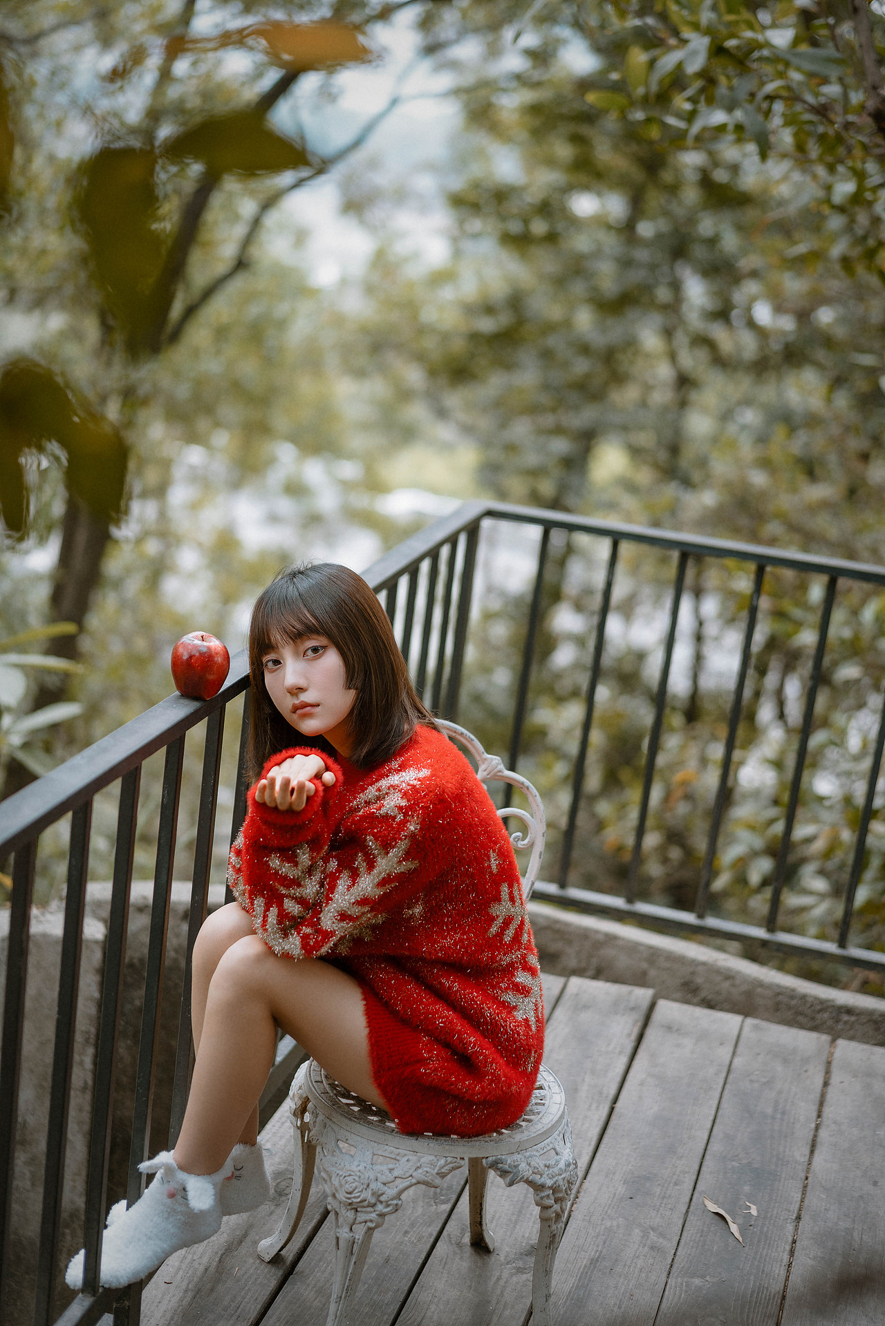 我不看星星,也不说想你,这样,星星和你都蒙在鼓里。