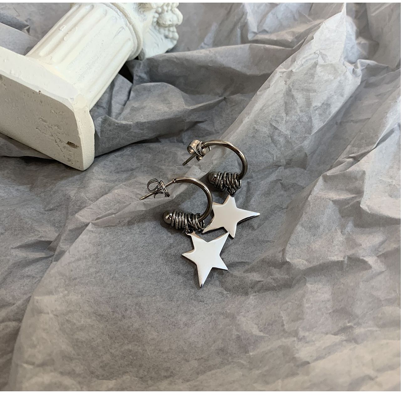 首饰 饰品 精品戒指  潮牌项链拍摄 时尚潮牌静物摄影