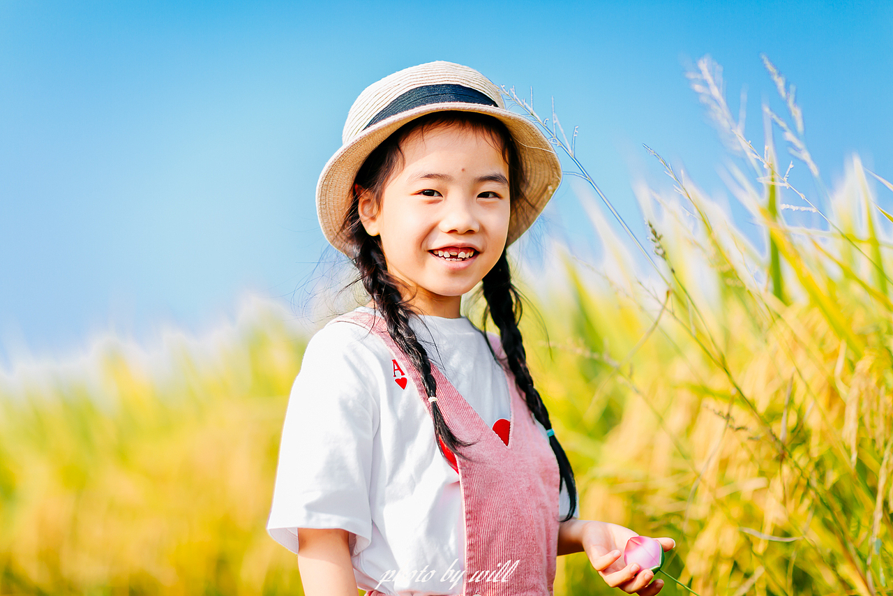 稻香中的微笑（图ZMjQyMzM4MzIw） - 人像摄影 - 站酷设计师斌大Will原创素材 - 站酷ZCOOL