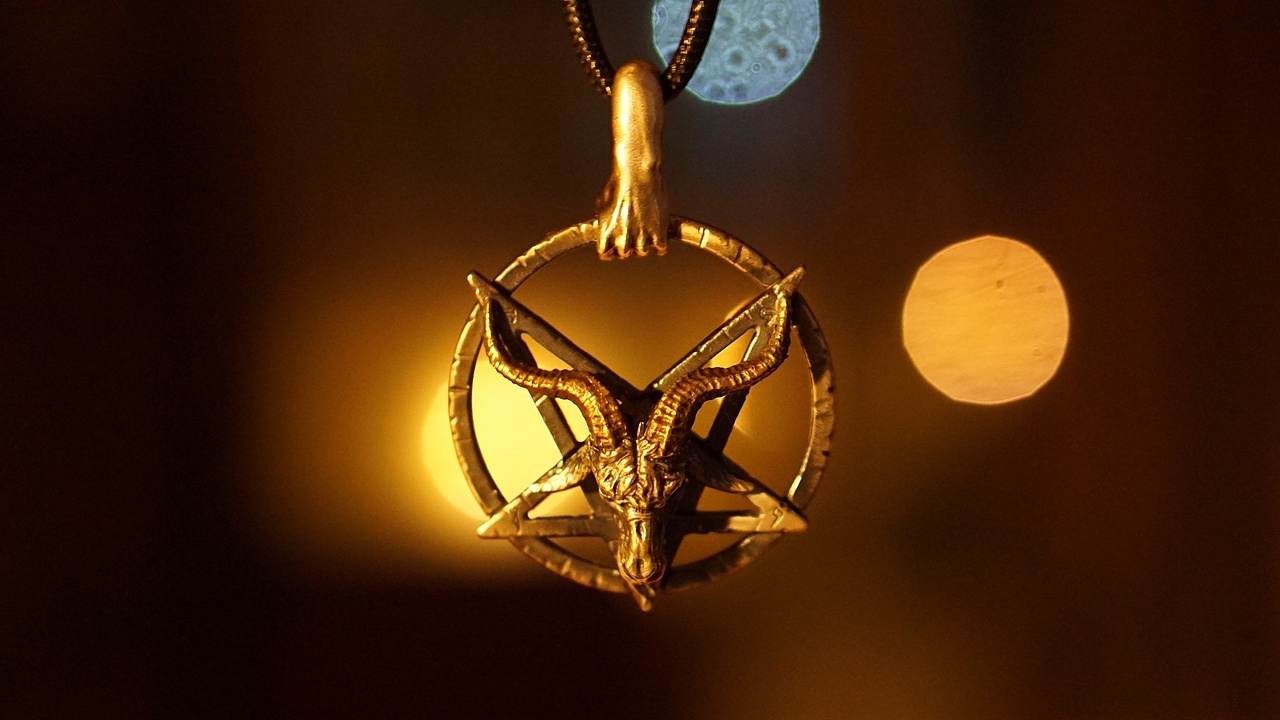 主师款特别限定恶魔之手撒旦五芒星羊头s925银吊坠