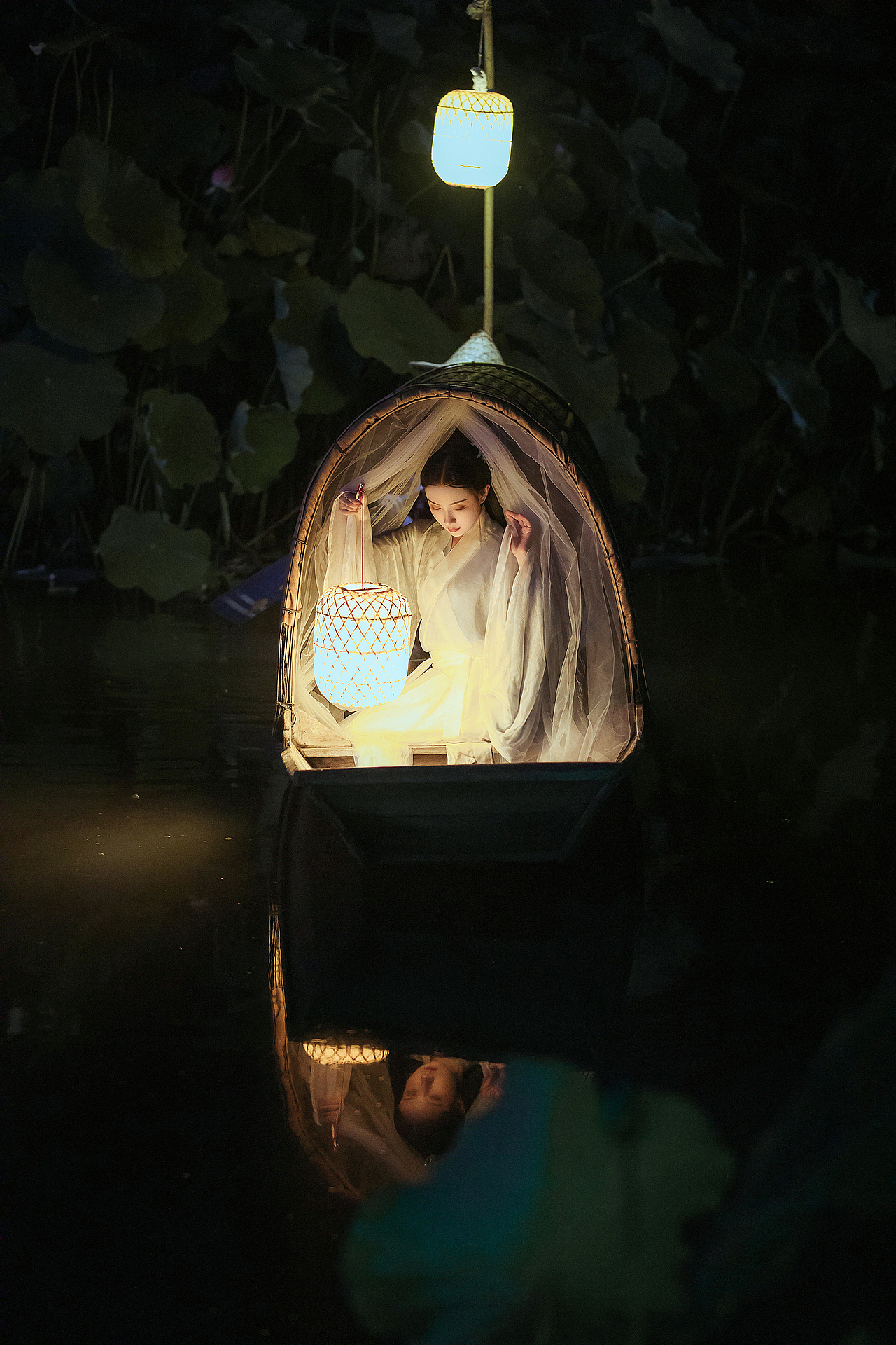 霜莲子（图ZMTc5MDEzMzY4） - 人像摄影 - 站酷设计师弓长歌原创素材 - 站酷ZCOOL