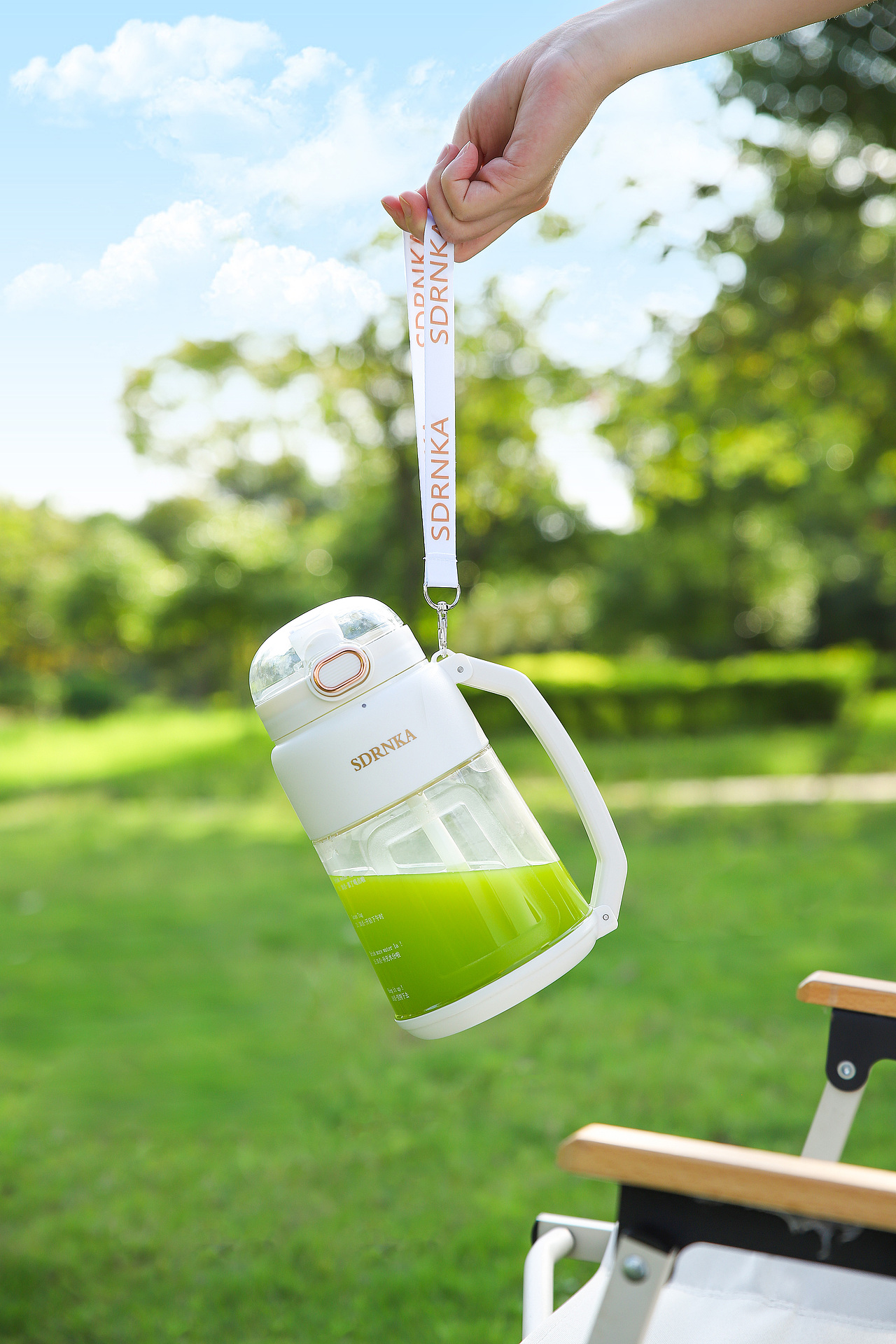 戶外榨汁桶（圖ZMzQyODE0MDY0） - 產(chǎn)品攝影 - 站酷設(shè)計師藝卓攝影設(shè)計原創(chuàng)素材 - 站酷ZCOOL