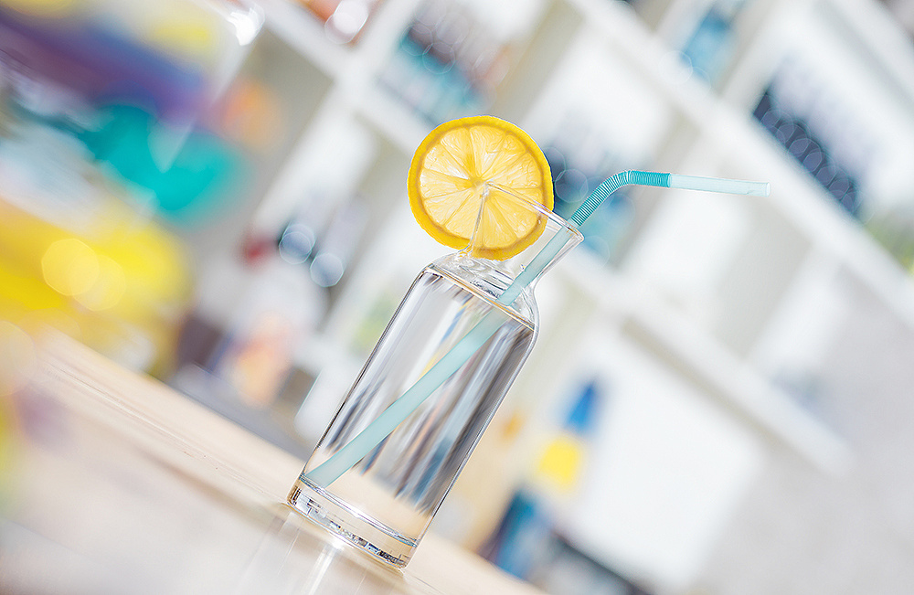 帧映画透明物体玻璃杯创意布光静物产品淘宝摄影