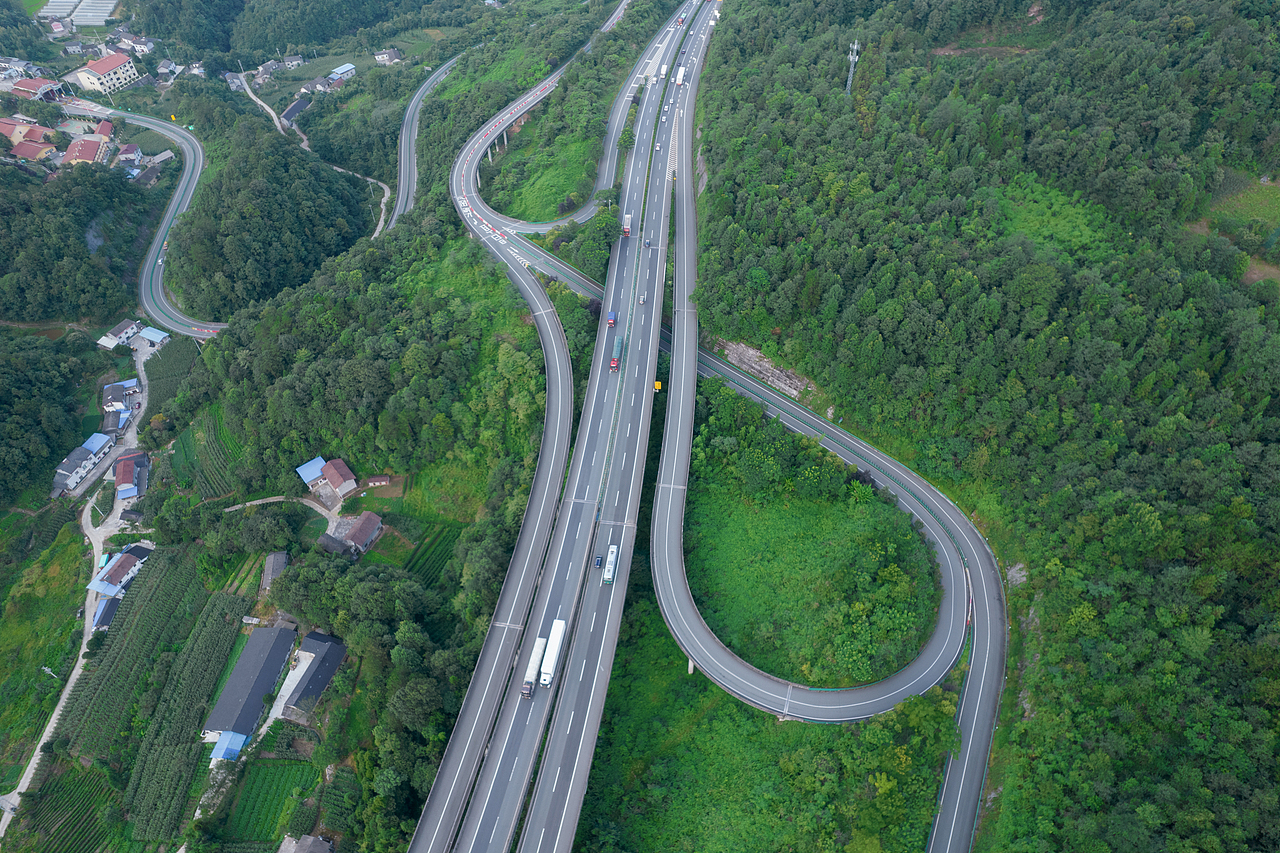 沪渝高速宜昌长阳贺家坪互通航拍