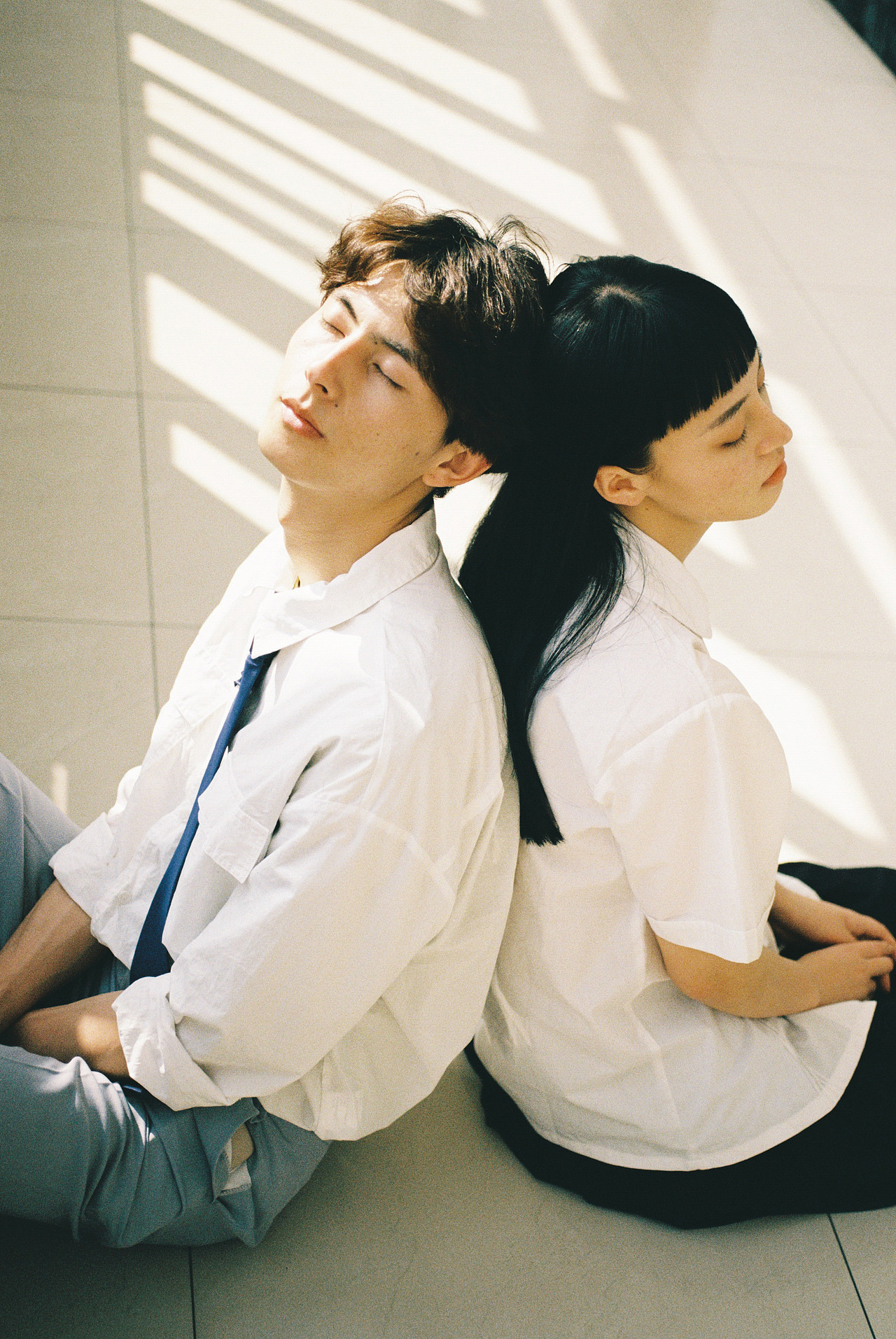 合影留念（图ZMTEwNDkzNzM2） - 人像摄影 - 站酷设计师NiccoCai原创素材 - 站酷ZCOOL