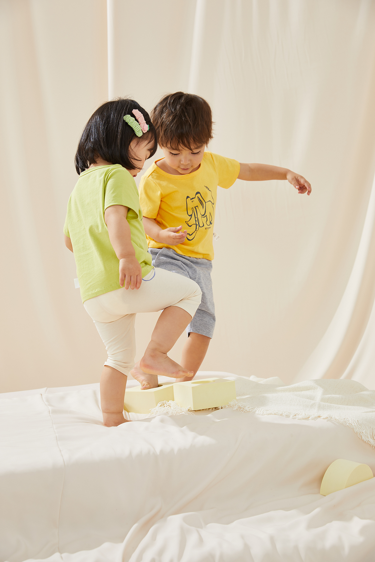 moomoo mini kids（图ZMjg1ODI0ODU2） - 时尚/艺术摄影 - 站酷设计师NOAH_JIN原创素材 - 站酷ZCOOL