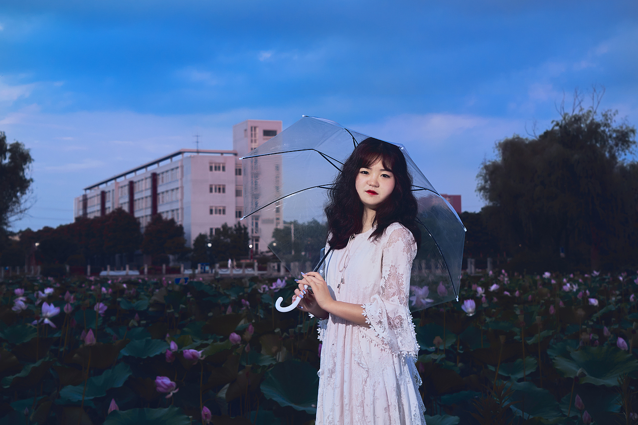 荷塘玉色（图ZMjYzMjc4MjAw） - 人像摄影 - 站酷设计师小明RX原创素材 - 站酷ZCOOL