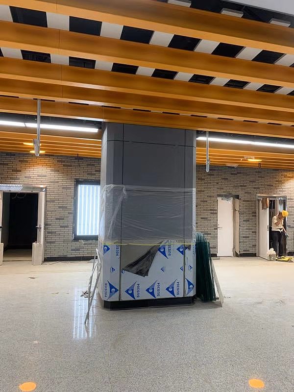 昆明地铁站四号线 呈贡东站KTC外墙板