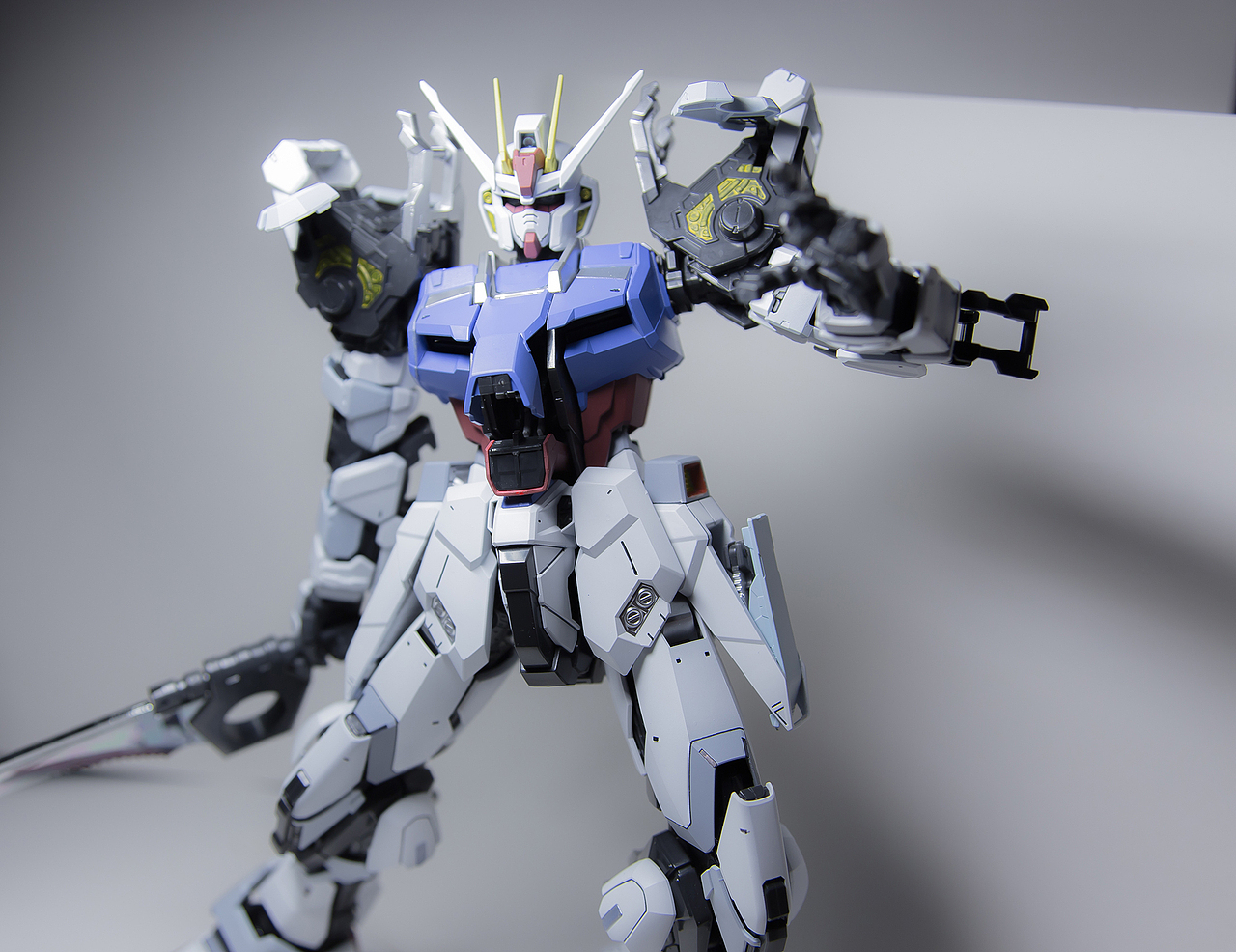 胡乱拍了下,灯没打好