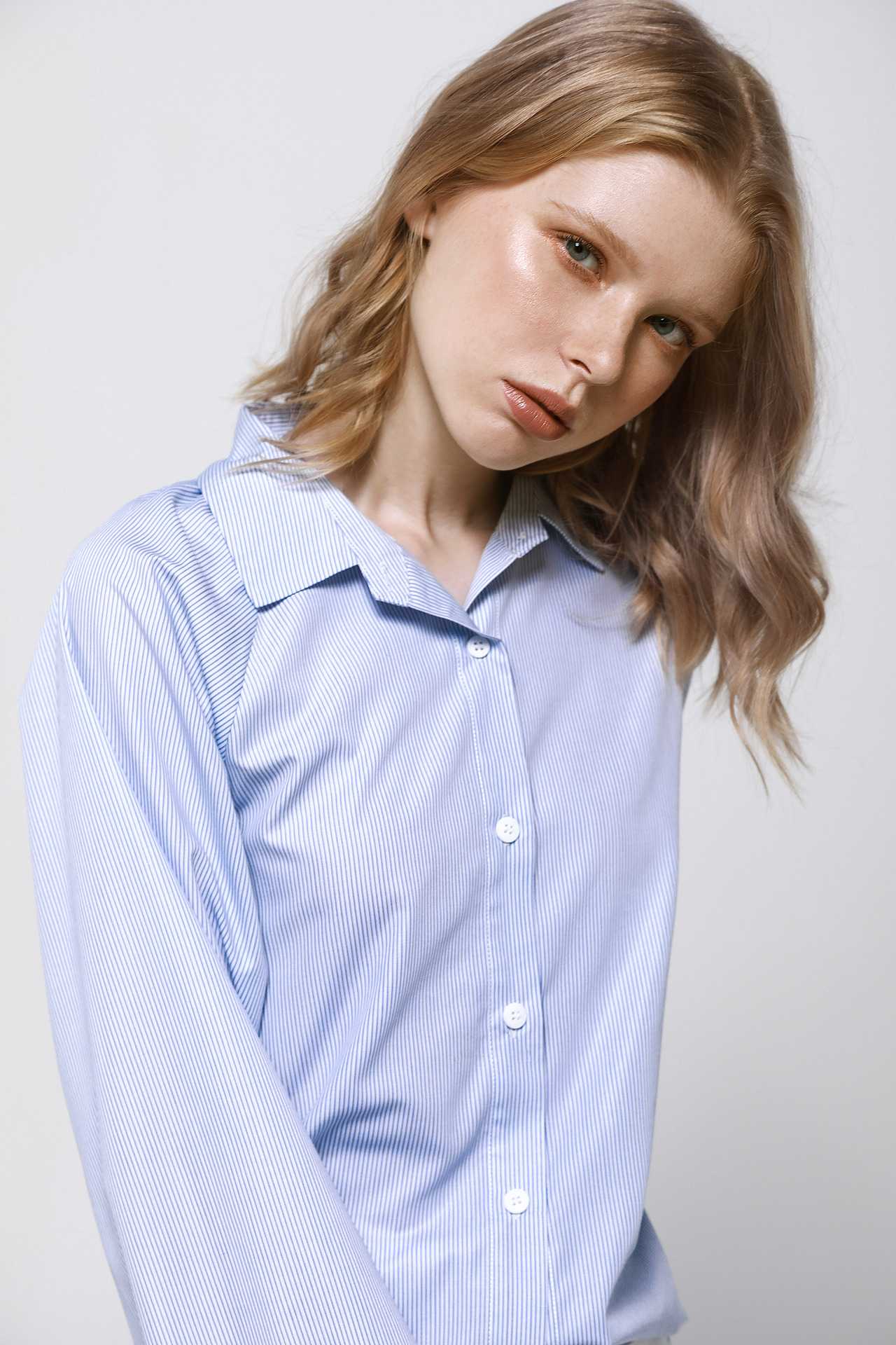 女装SHUNSHE & 服装设计（图ZMTYyNzA5MTg4） - 人像摄影 - 站酷设计师小金鱼看电视原创素材 - 站酷ZCOOL