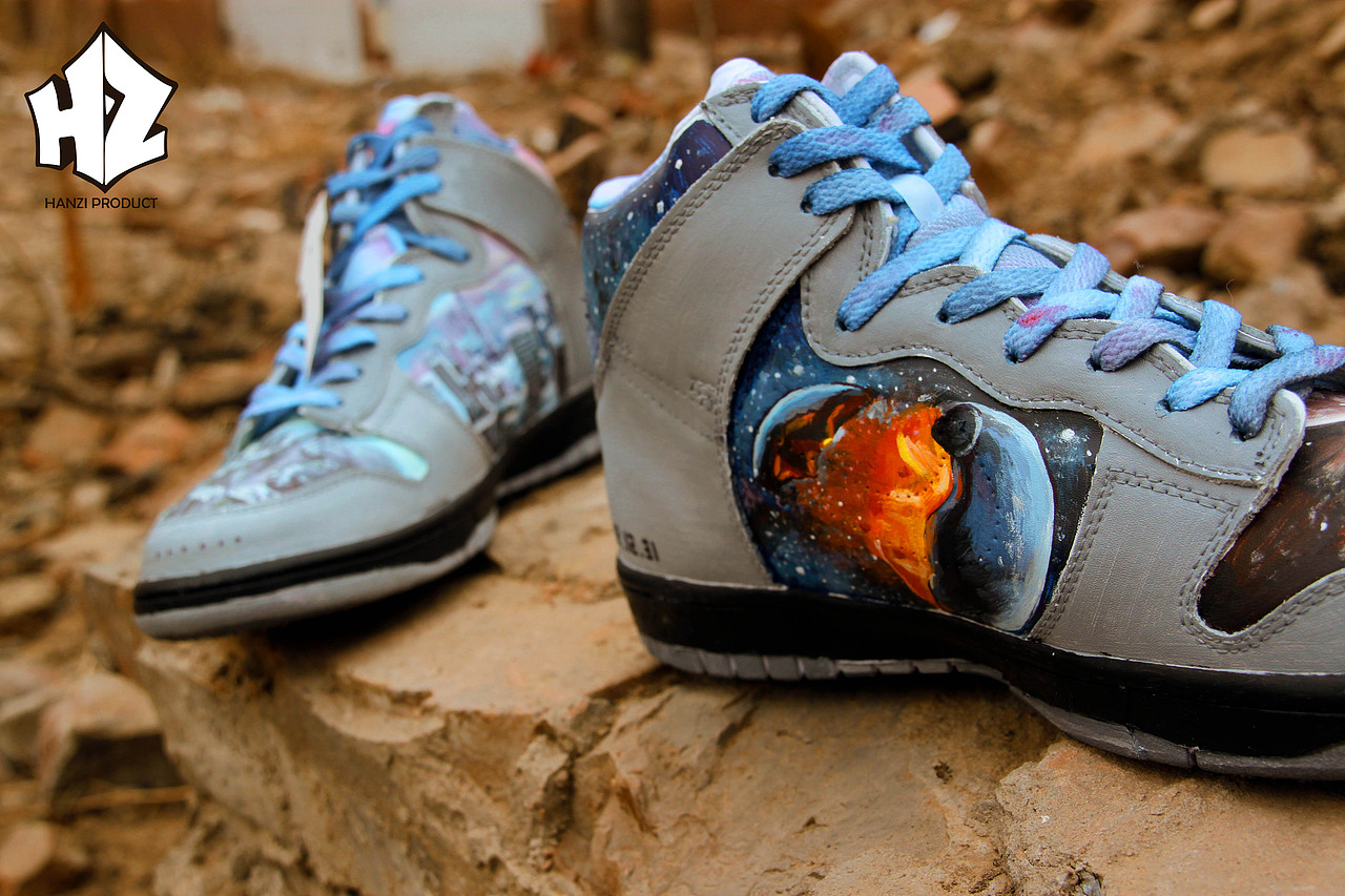 《末日之靴 》北京经贸职业学院 现代传媒 汉子# 2012 我们毕业啦 #