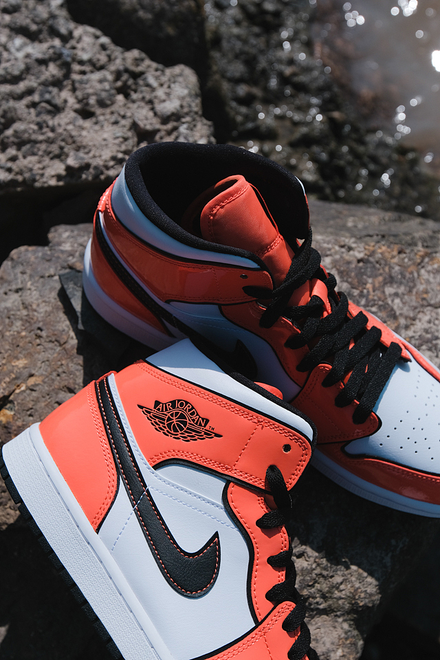 产品摄影 aj1 mid二次元小扣碎