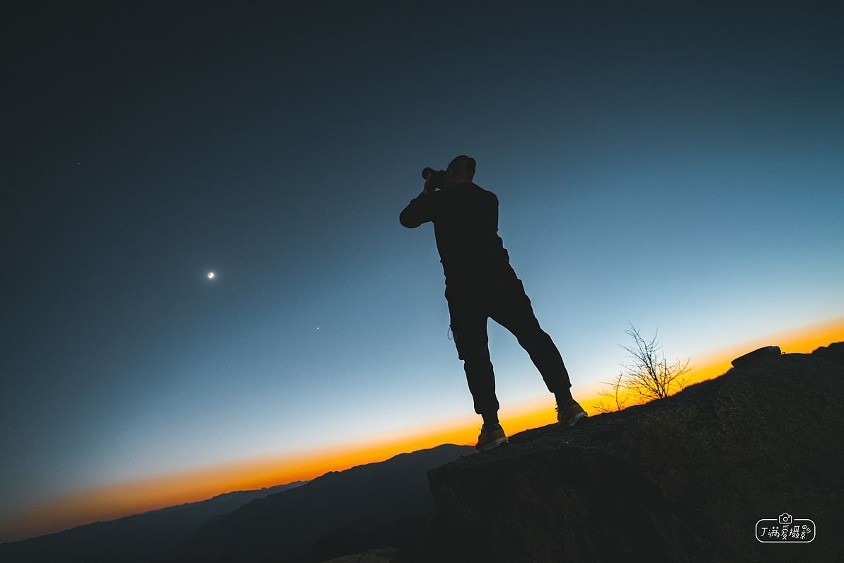 相遇在深秋（图ZMjc3OTIyMzA4） - 人像摄影 - 站酷设计师丁满爱摄影原创素材 - 站酷ZCOOL