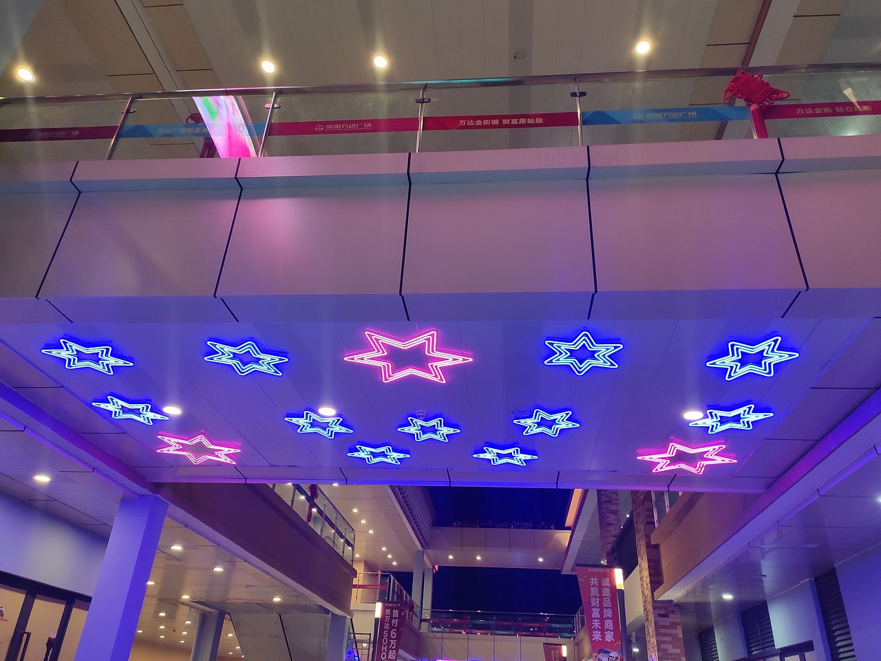 商业街美陈、主题街区（图ZMjExNDMwNTUy） - 其他三维 - 站酷设计师苏州商业美陈设计原创素材 - 站酷ZCOOL