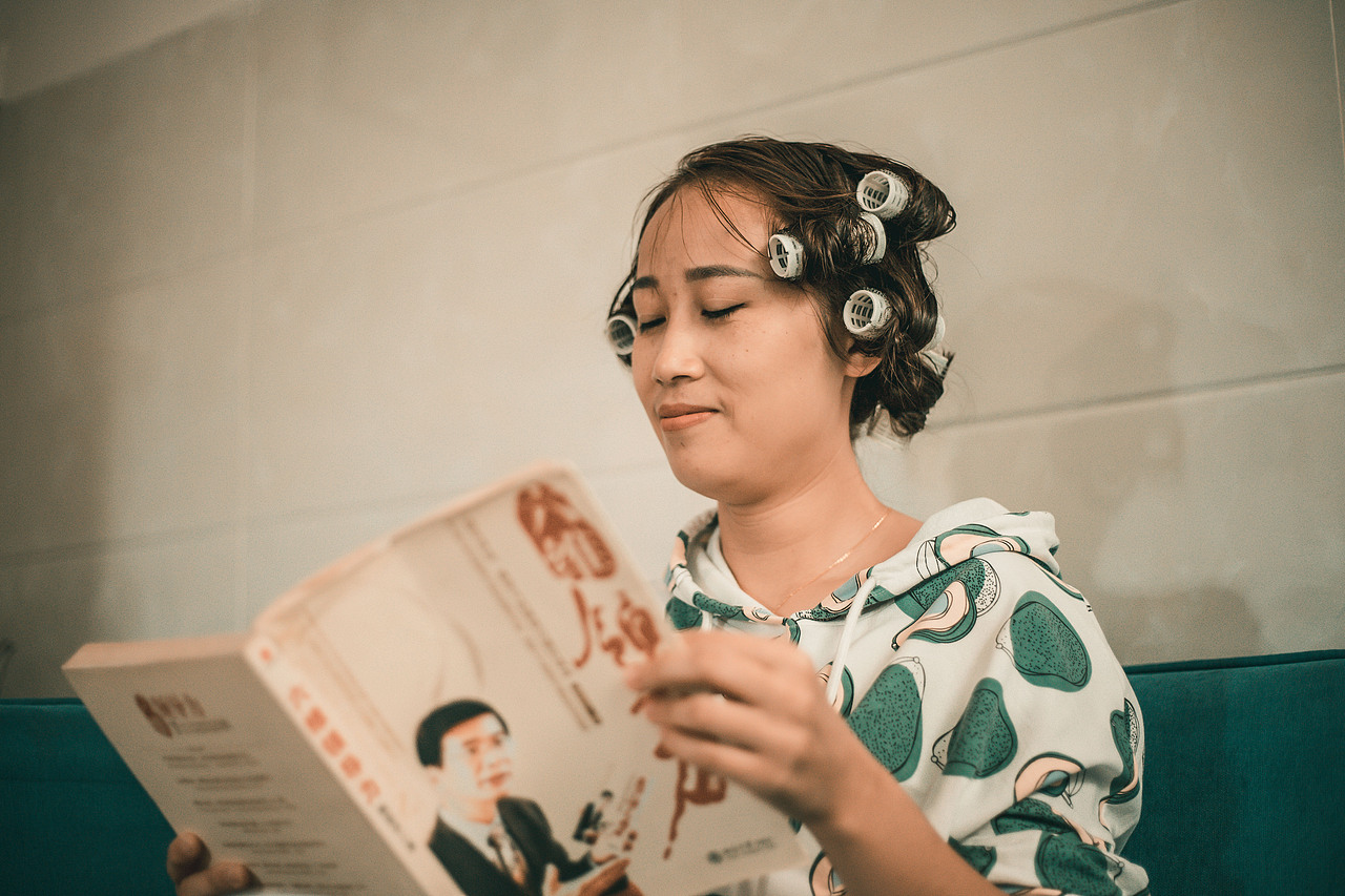 包租婆 养成记（图ZMTkwMzM1MjE2） - 人像摄影 - 站酷设计师多得多得多原创素材 - 站酷ZCOOL