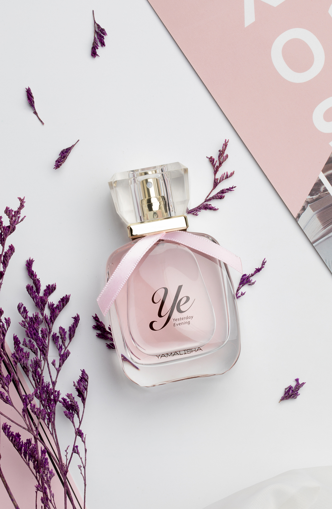 【产品摄影】亚玛莉莎香水场景图