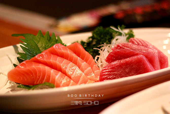  生日了没人过,就是这些生鱼片啦。生鱼片啦。