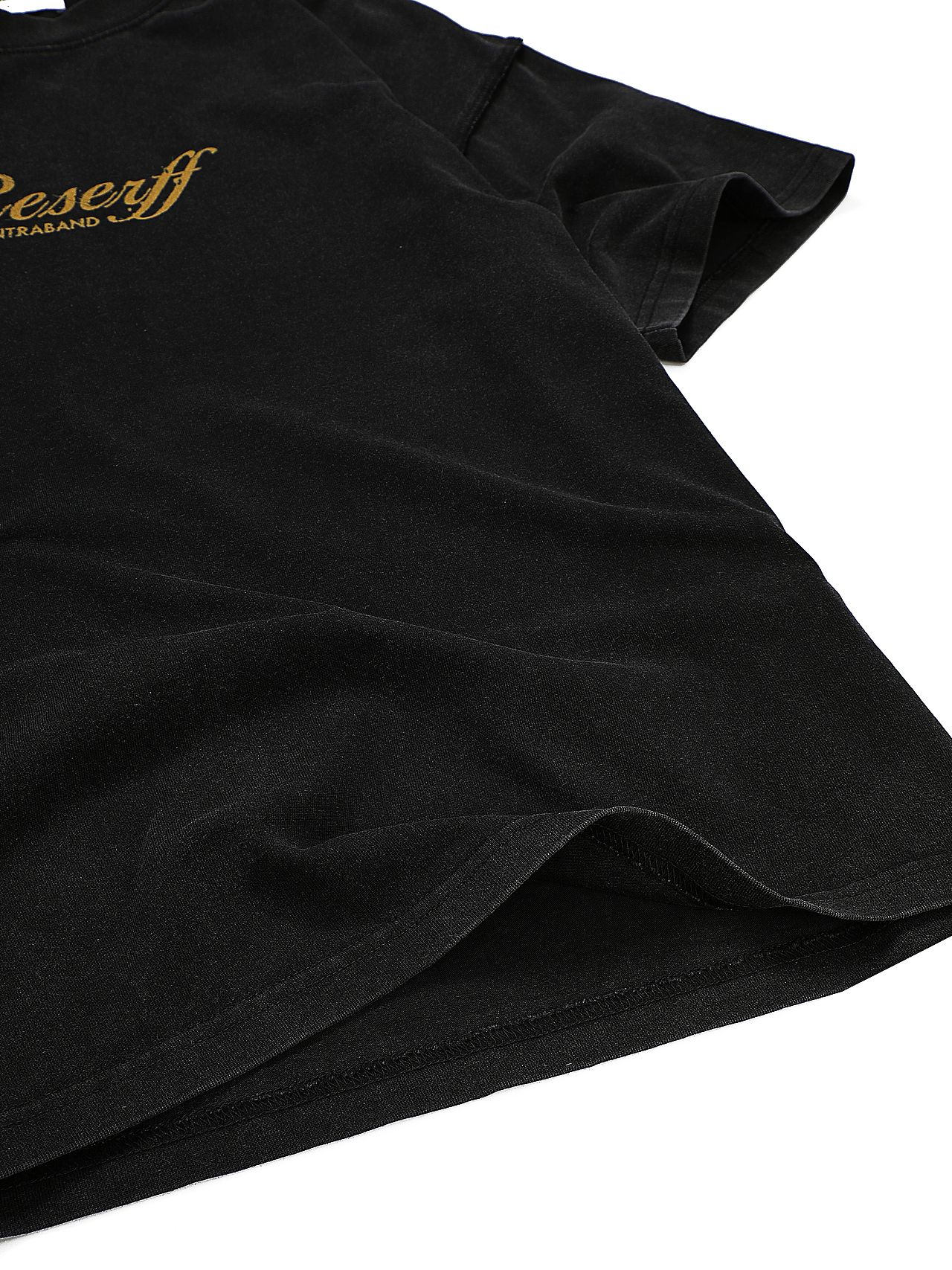 广州金也摄影｜电商外贸品牌服装平铺挂拍立体3D图拍摄（图ZMjk3NDUyNTUy） - 产品摄影 - 站酷设计师摄影师SamKing原创素材 - 站酷ZCOOL