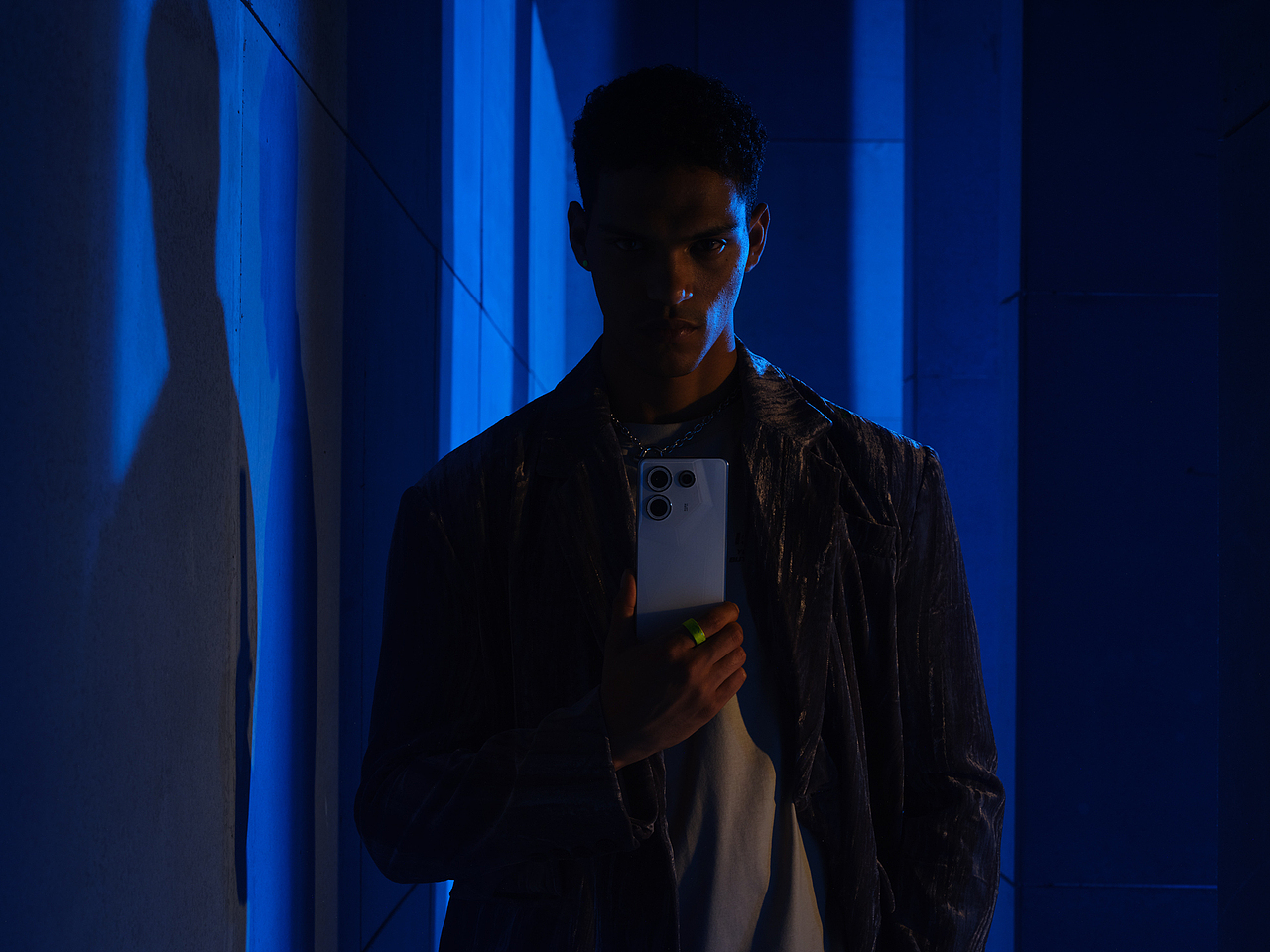 CAMON X Mr.Doodle 原图和成片 Night（图ZMzQ2ODcxNjUy） - 人像摄影 - 站酷设计师摄影师张开原创素材 - 站酷ZCOOL