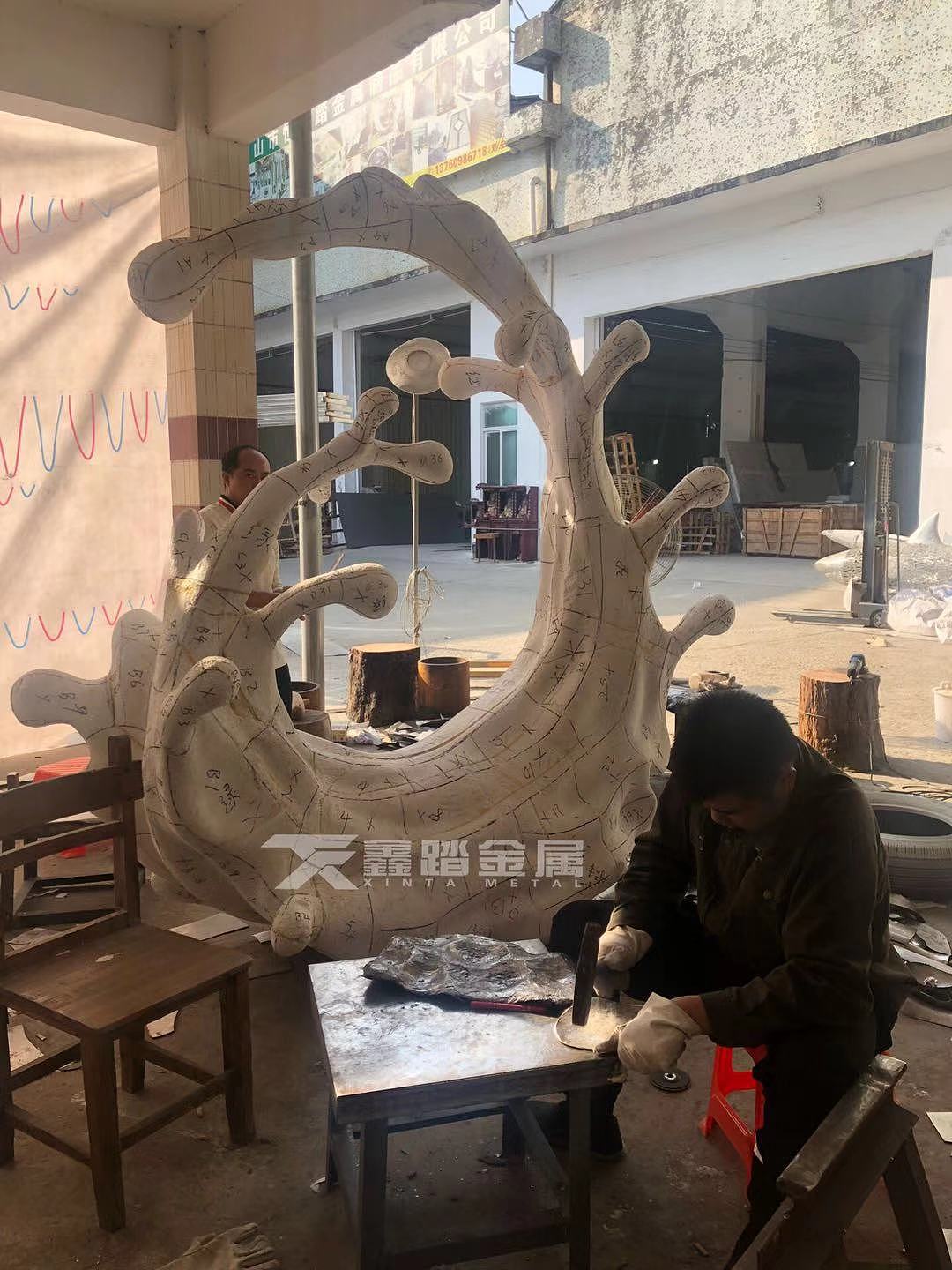 谈谈锻打不锈钢雕塑制造工艺 双曲面不锈钢锻造件（图ZMjM2Njk3NjY4） - 其他工业/产品 - 站酷设计师不锈钢雕塑专家原创素材 - 站酷ZCOOL