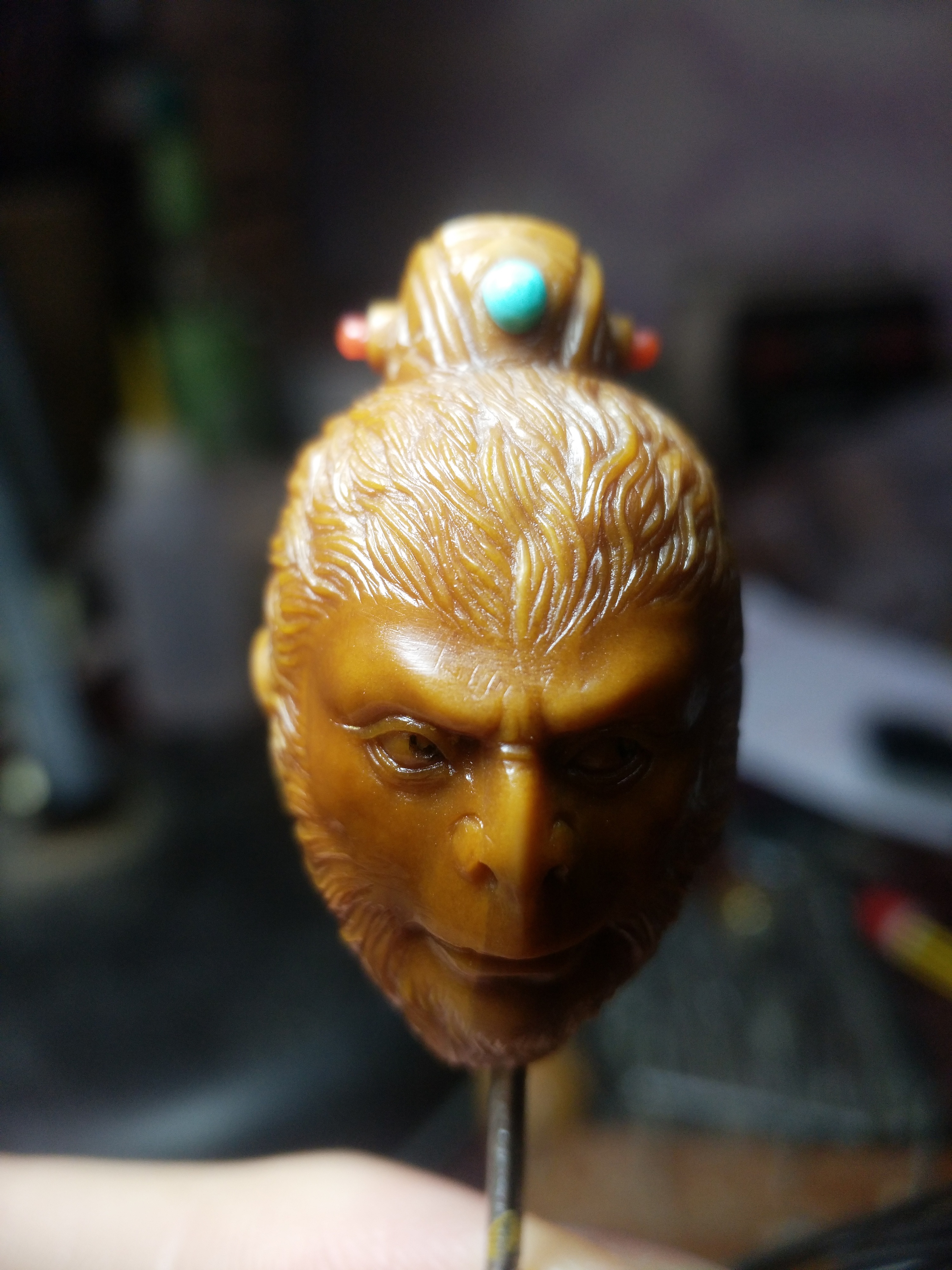 橄榄核雕美猴王