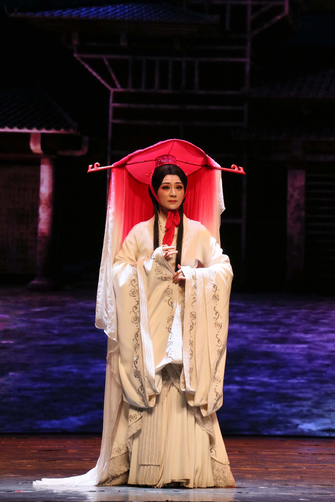 黄梅戏《小乔初嫁》舞台剧照