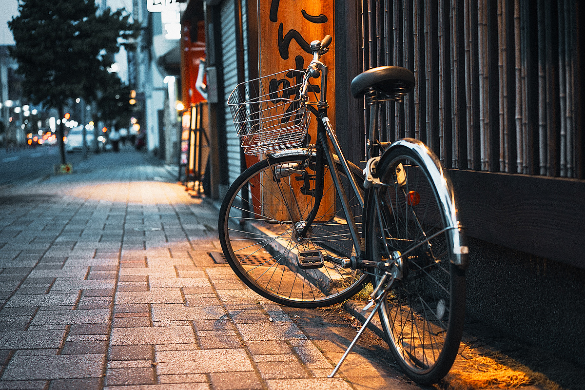 日本街道上单车