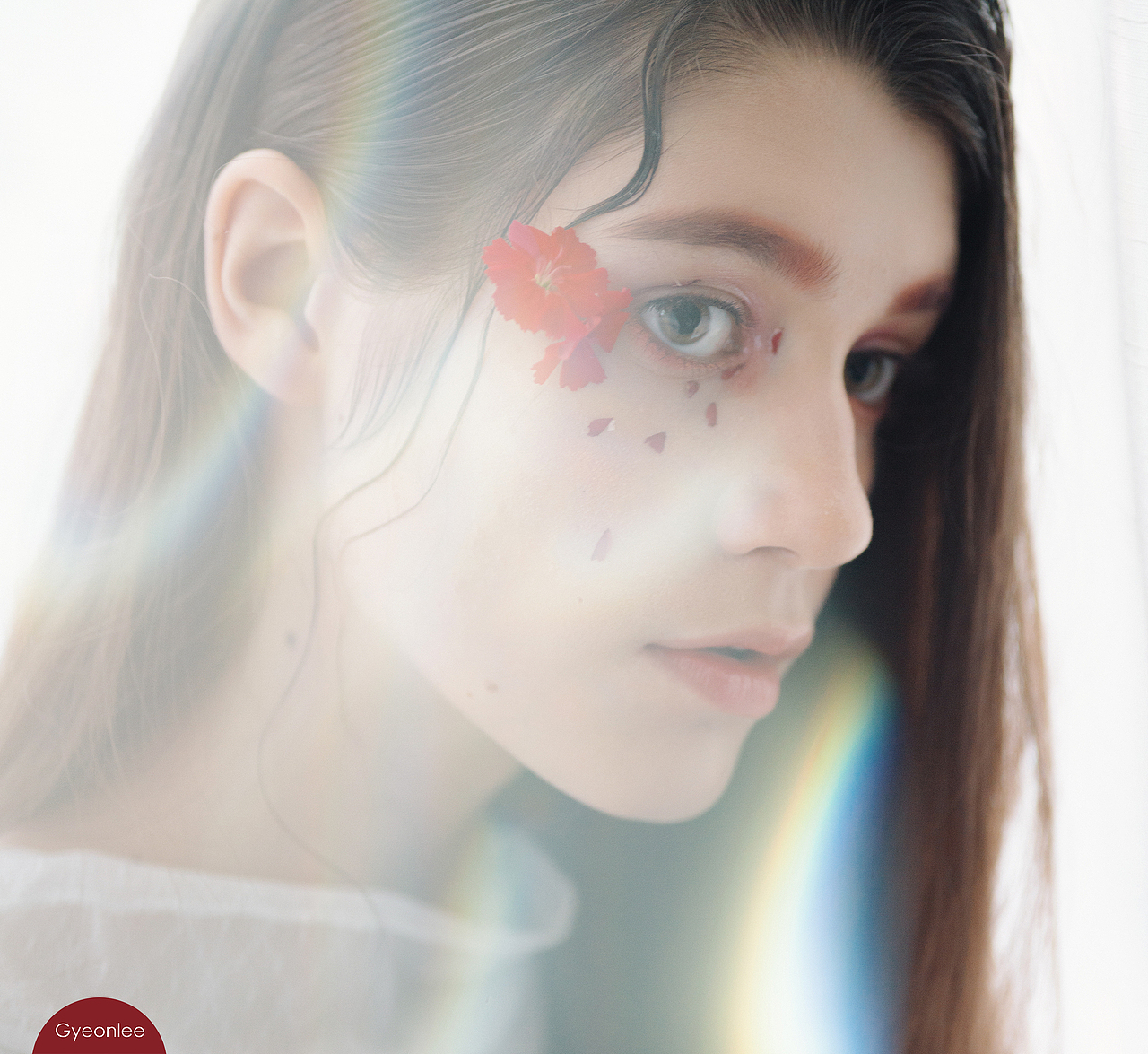 微光（图ZMTA2NjA2OTk2） - 人像摄影 - 站酷设计师gyeonlee原创素材 - 站酷ZCOOL